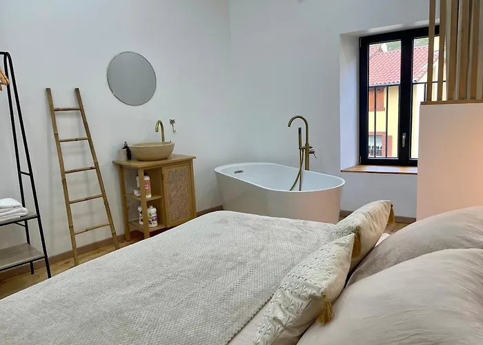 בית נופש Maison De Charme - Le Palha Blesle